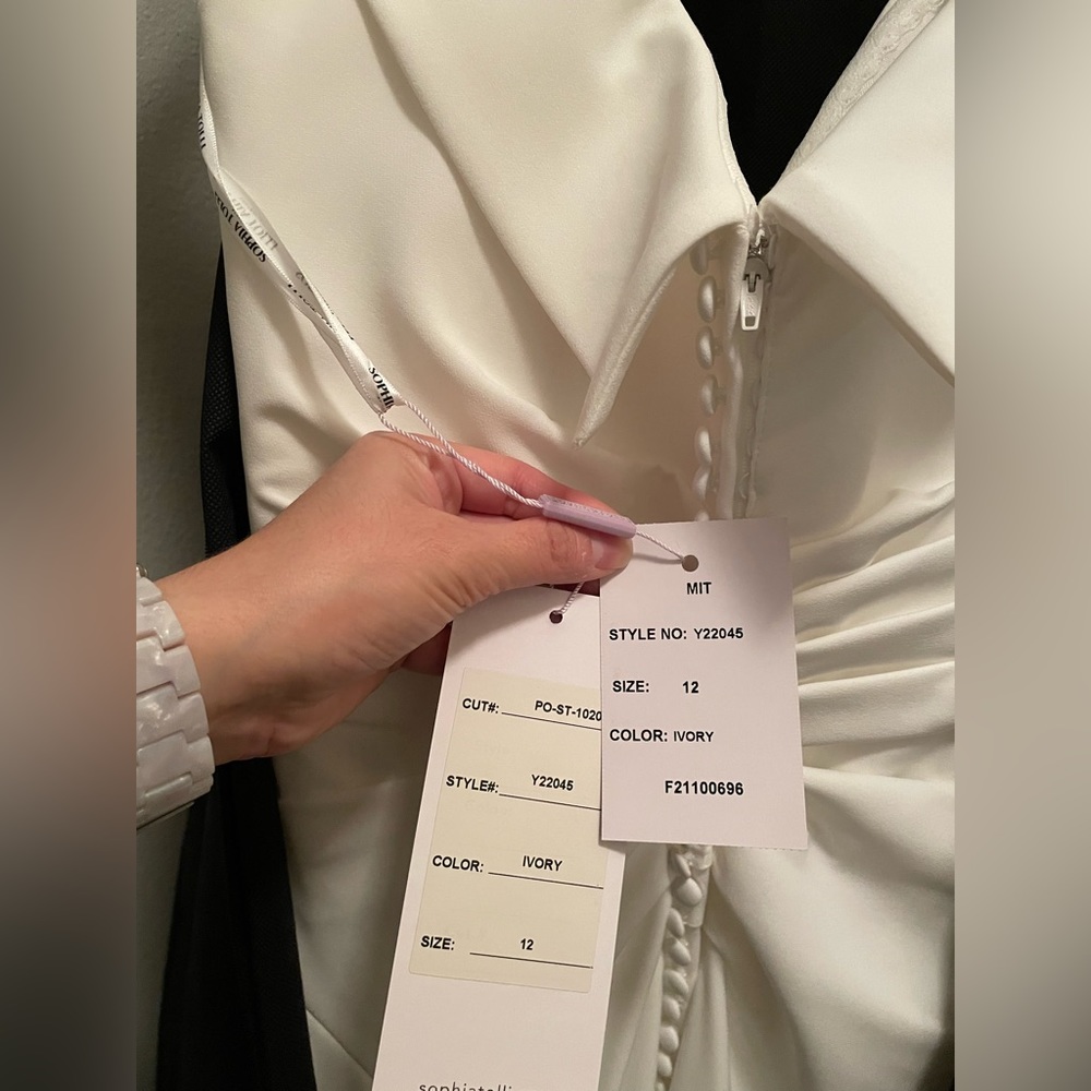NWT Sophia Tolli Emma Wedding dress Size 12 - Picture 5 of 7